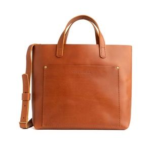 Portland Leather Medium Crossbody in Sedona